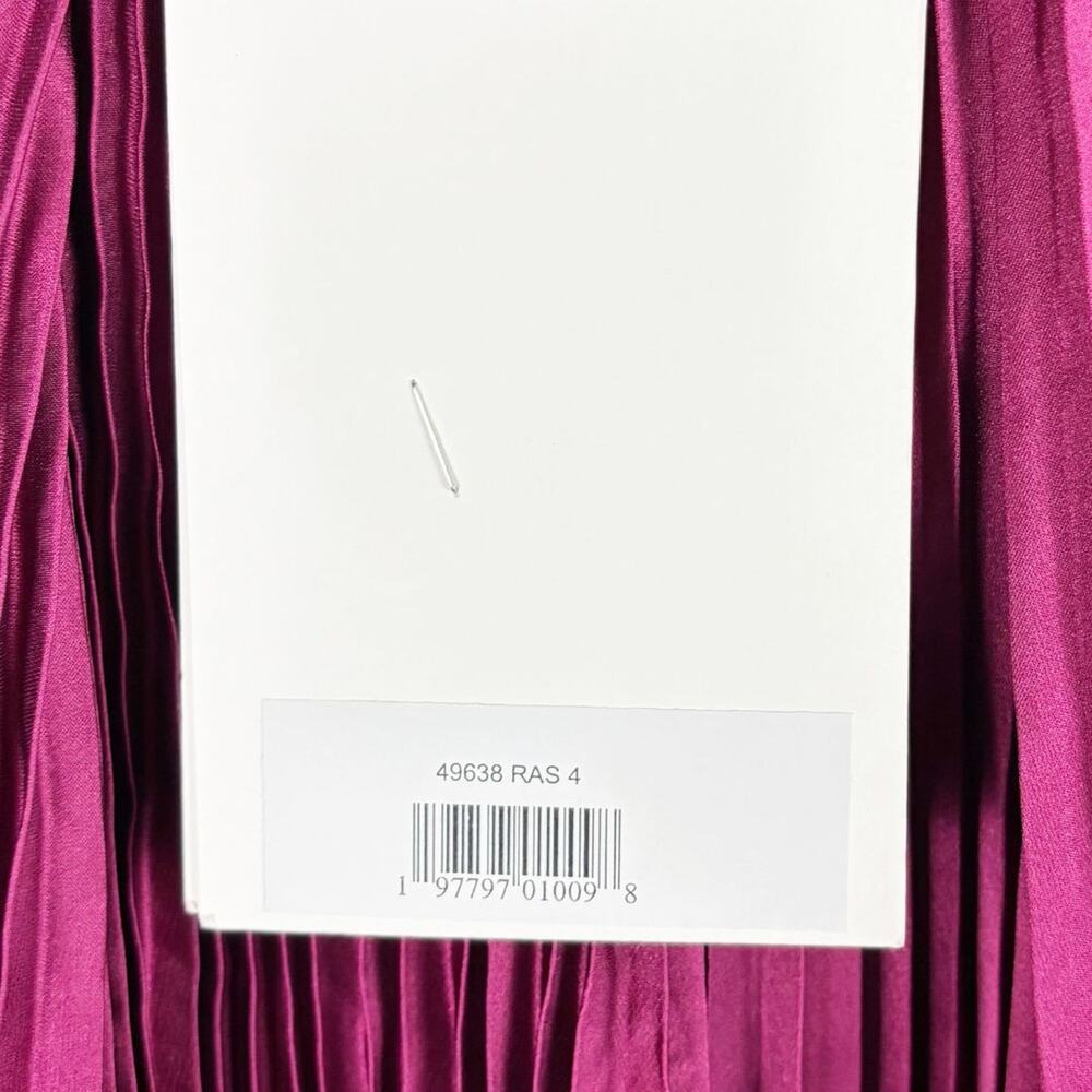 Mac Duggal 4 Raspberry - Picture 11 of 12
